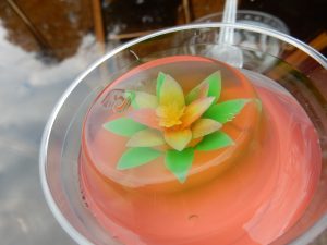 イラン,大使公邸,ペルシャじゅうたん,AAハラール,VENUS8,オリーブオイル,ポプソ,アーシェレシュテ,ゼリーフラワー,