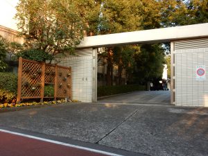 イラン,大使公邸,ペルシャじゅうたん,AAハラール,VENUS8,オリーブオイル,ポプソ,アーシェレシュテ,ゼリーフラワー,
