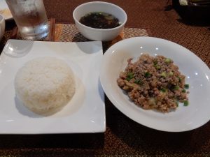 飯田橋，神楽坂，バイヨン，カンボジア，カンボジア料理，カンボジアビール，アンコールビール，カンボジアワイン