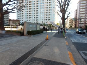 明治学院が見えてきます